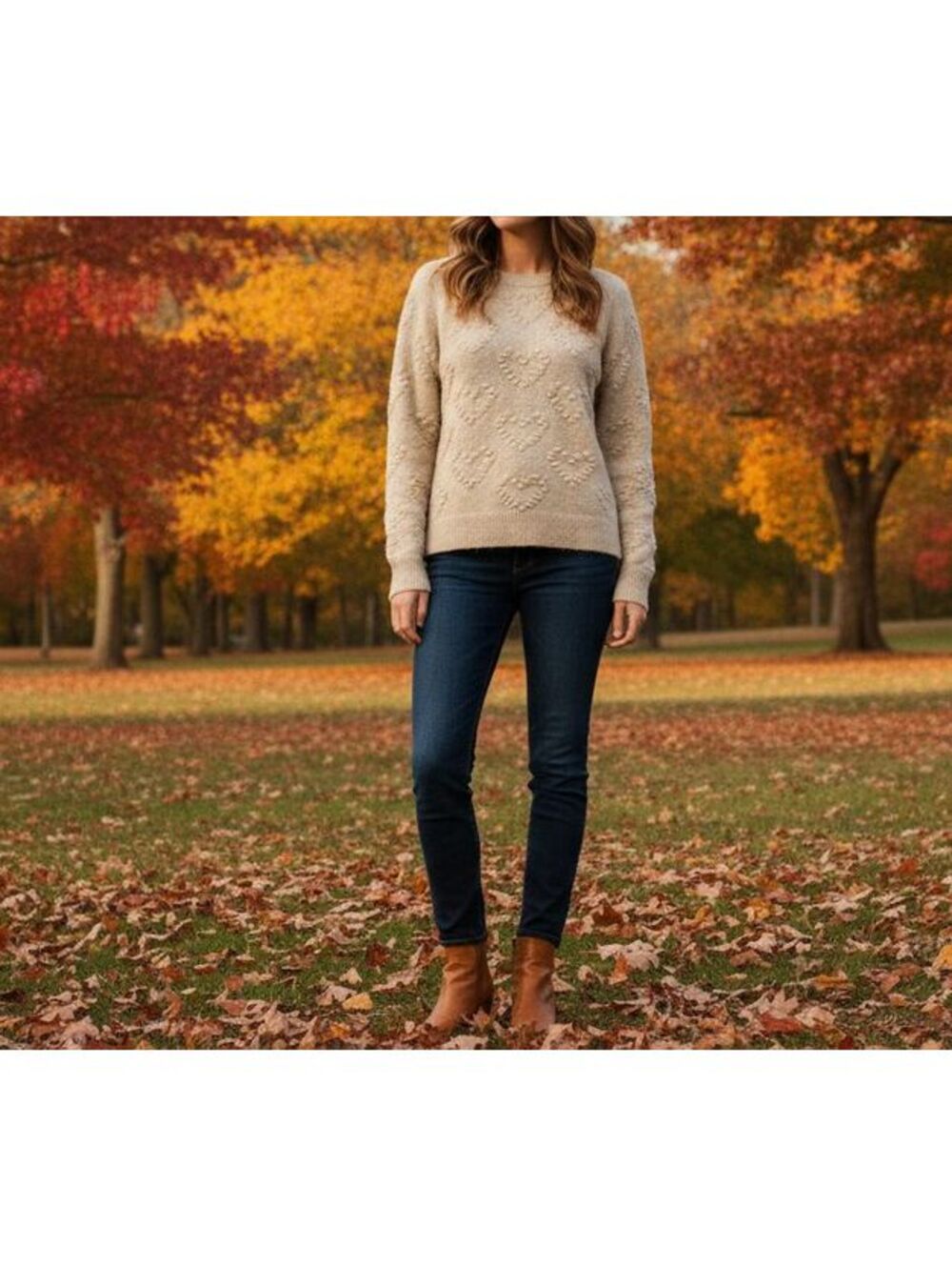 H&M Beige Textured Crew Neck Sweater, Size Medium